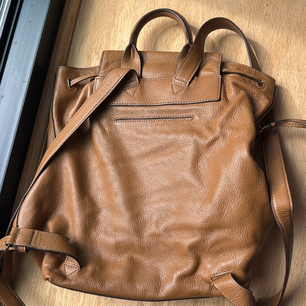 Tory Burch backpack - Picture 4 of 13